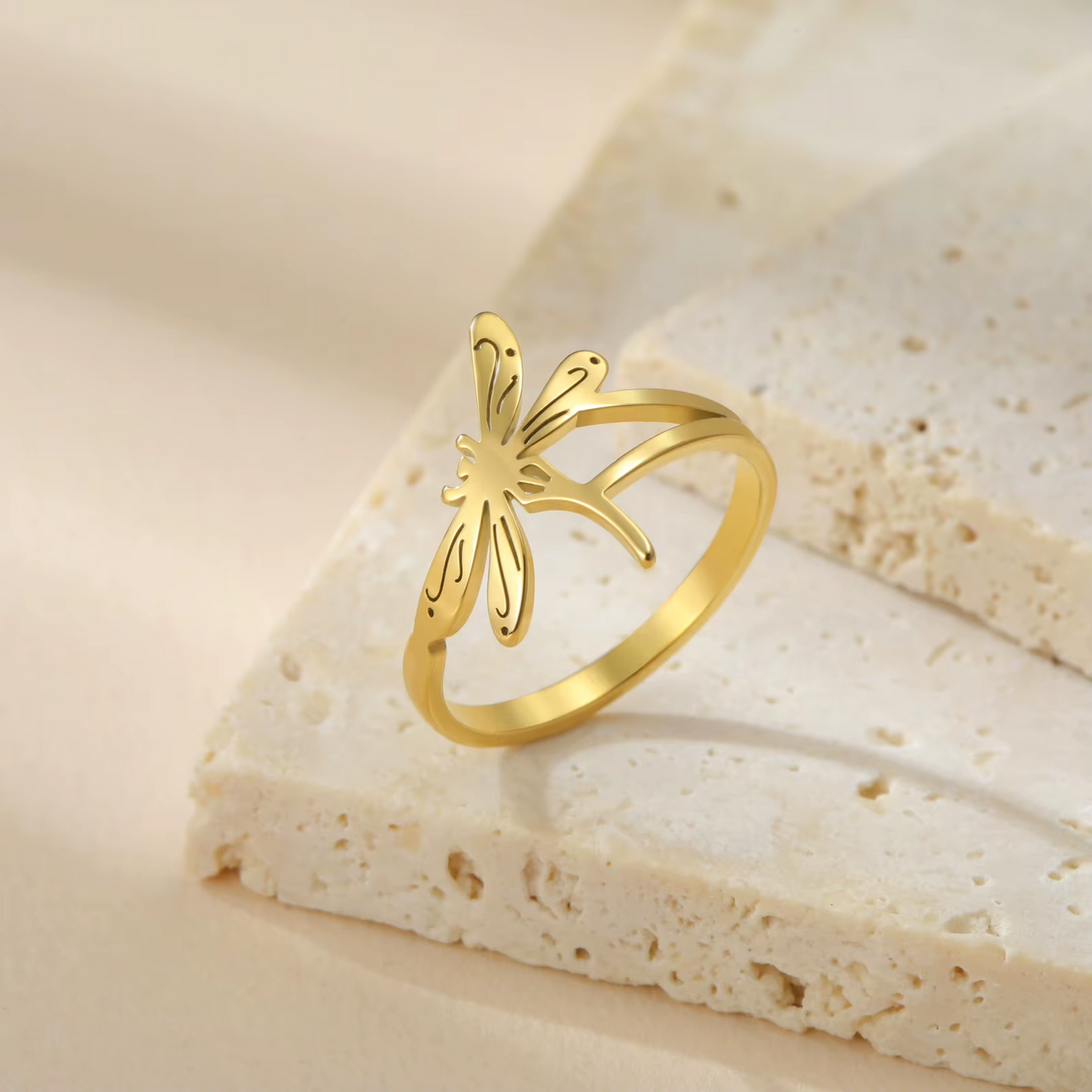 טבעת מעוצבת שפרירית