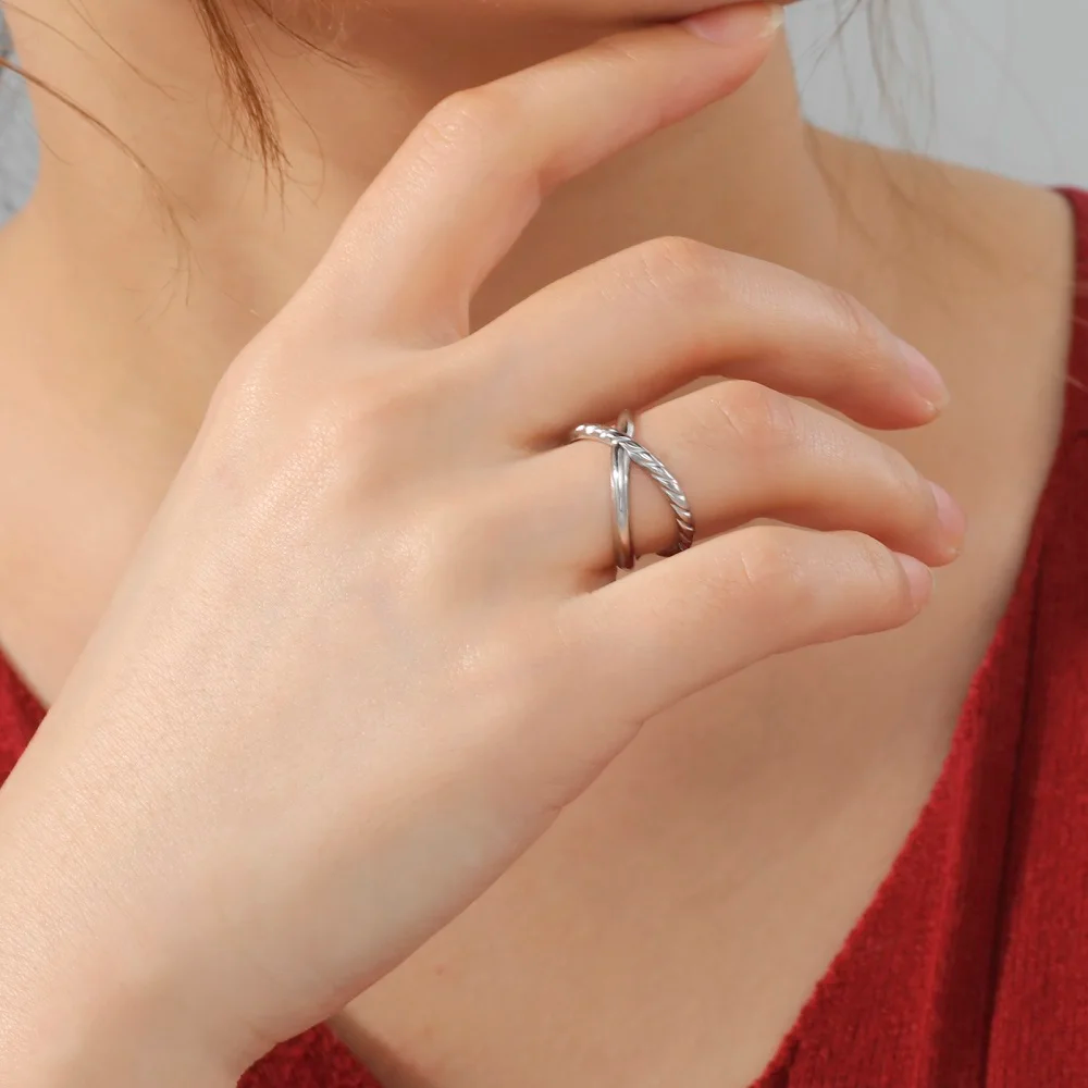 טבעת מעוצבת איקס חבל