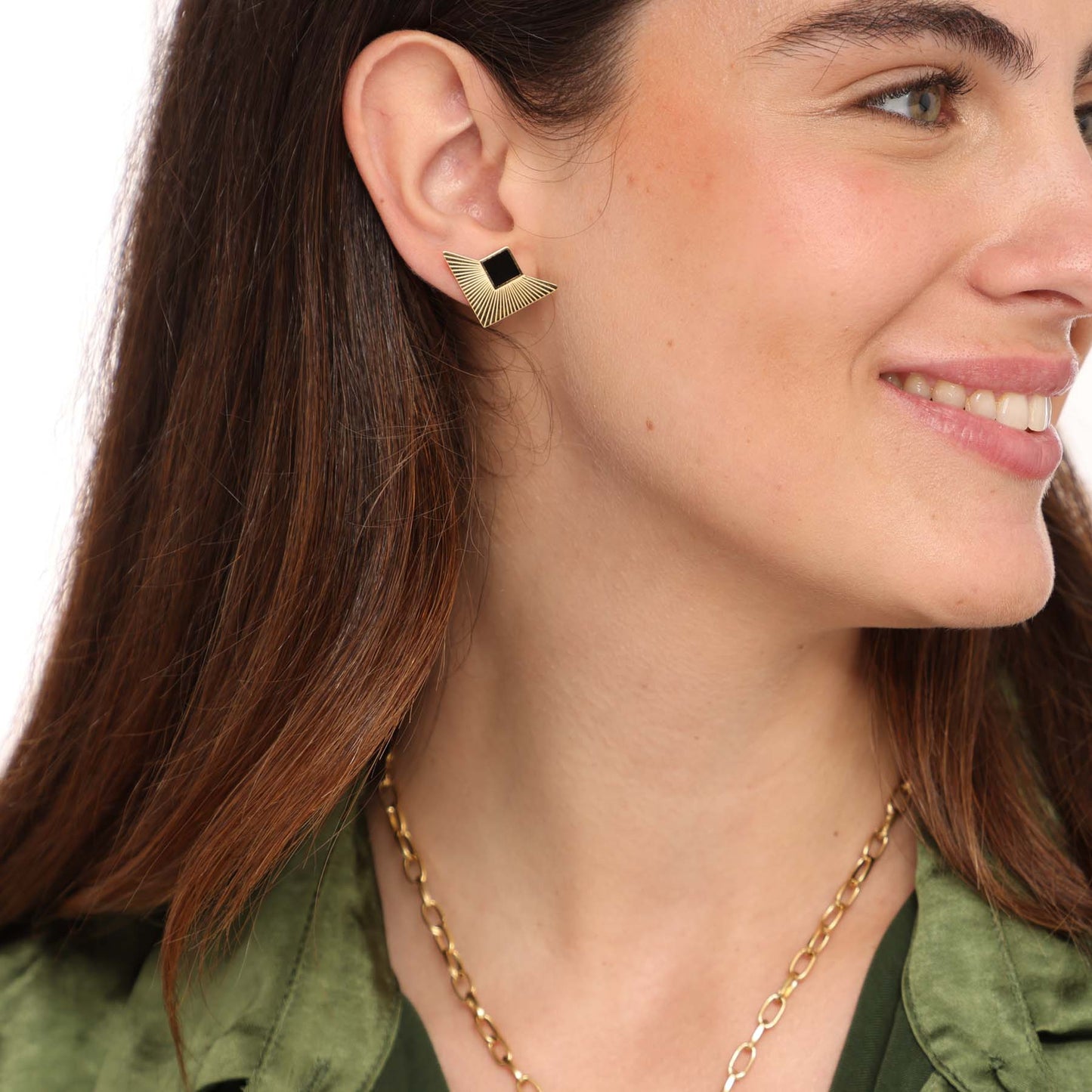 עגילים צמודים מניפה