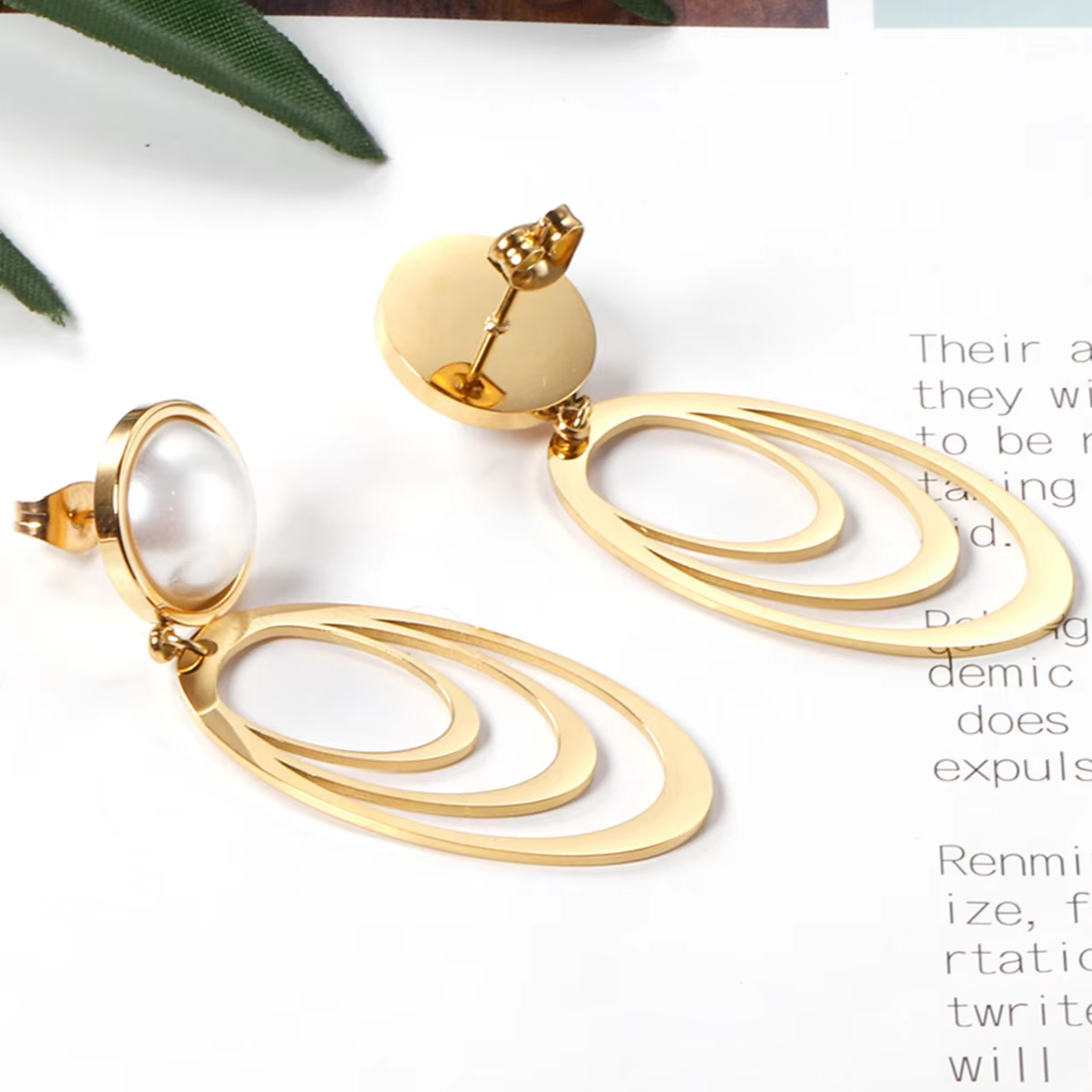 עגיל מעוצב פלישייה