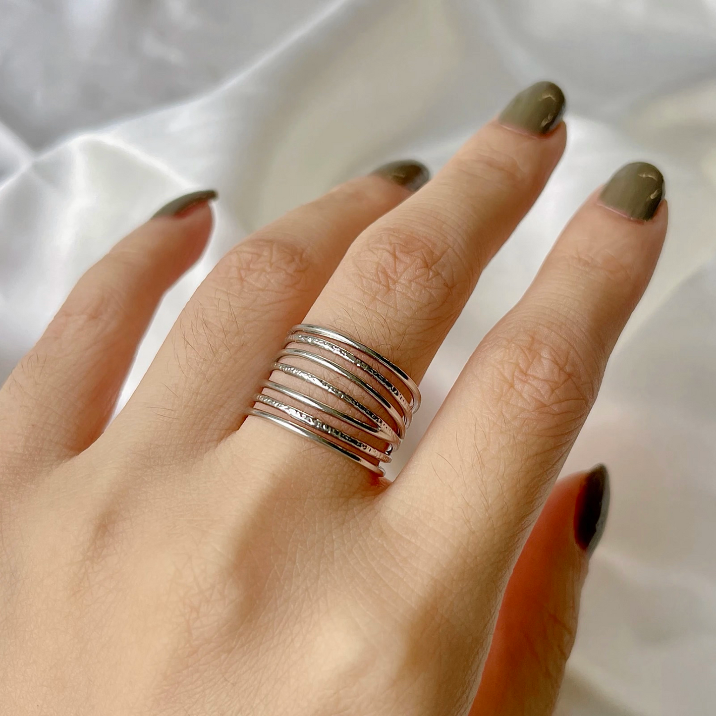 טבעת מעוצבת אוליב