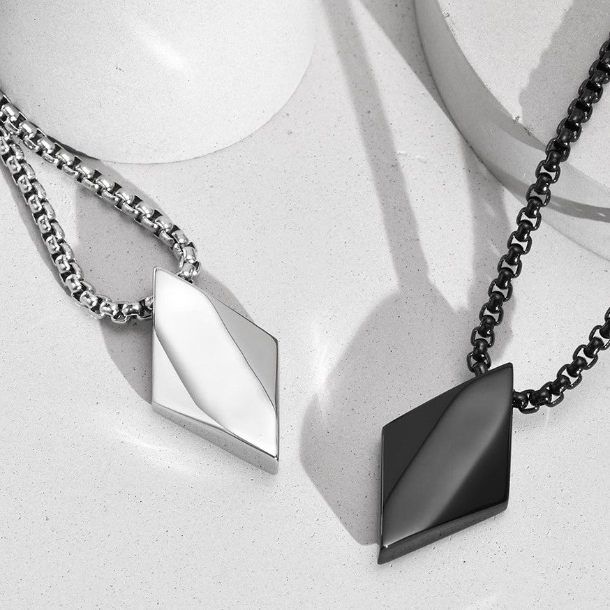 שרשרת מעוין סקרמנטו